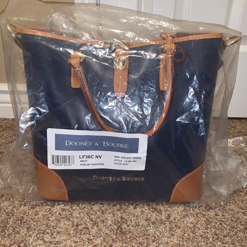 NWT Dooney & Bourke Bag